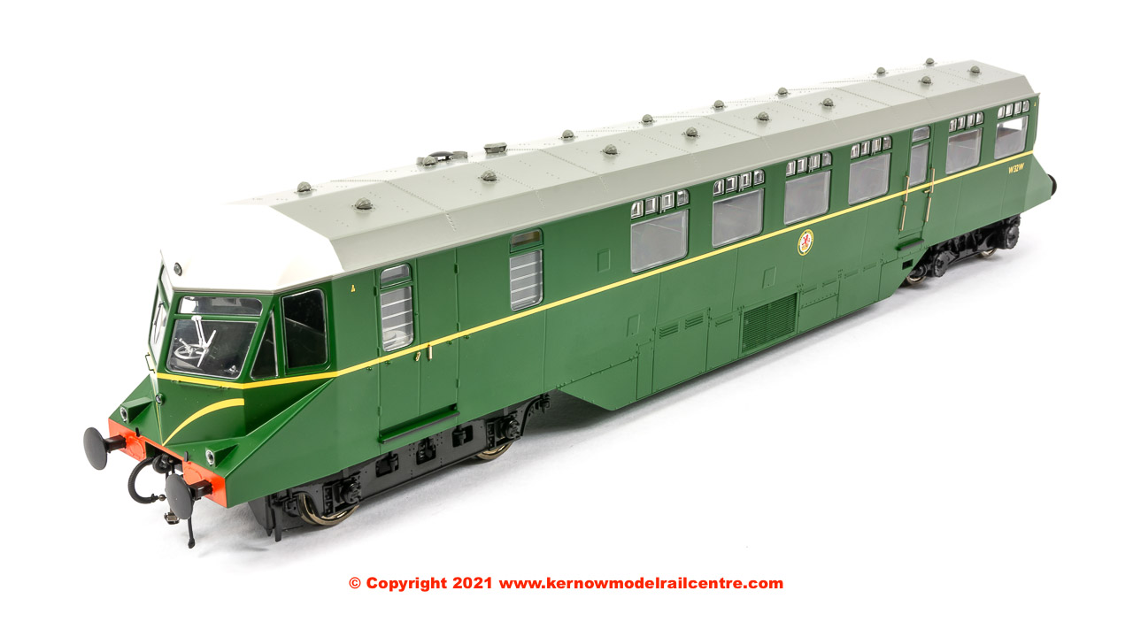 1904 Heljan GWR Railcar number W32W in BR Green livery with speed whiskers
